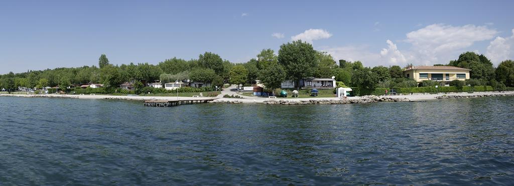 Campeggio Delle Rose Moniga del Garda Εξωτερικό φωτογραφία