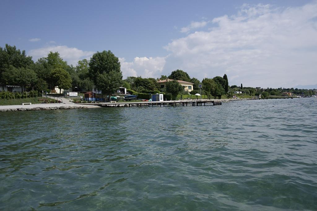 Campeggio Delle Rose Moniga del Garda Εξωτερικό φωτογραφία
