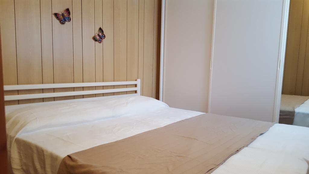 Campeggio Delle Rose Moniga del Garda Εξωτερικό φωτογραφία